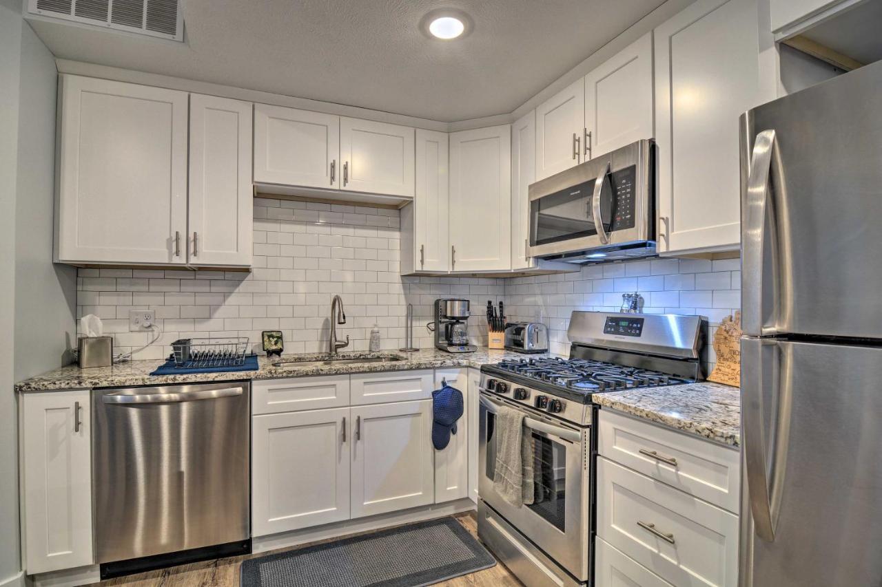 Modern Traverse City Condo About 1 Mi To Bay! Exterior photo